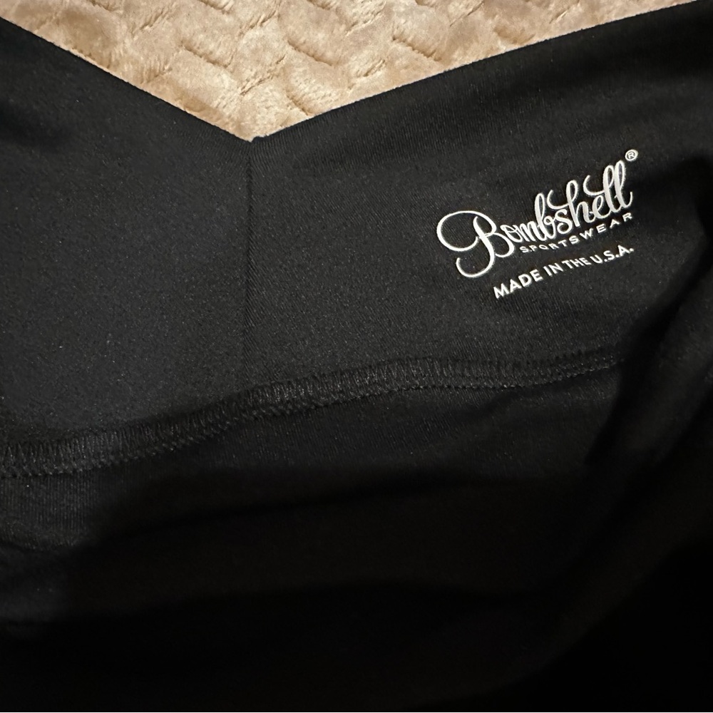 Bombshell Sportswear toggle pull Black Leggings S… - image 4